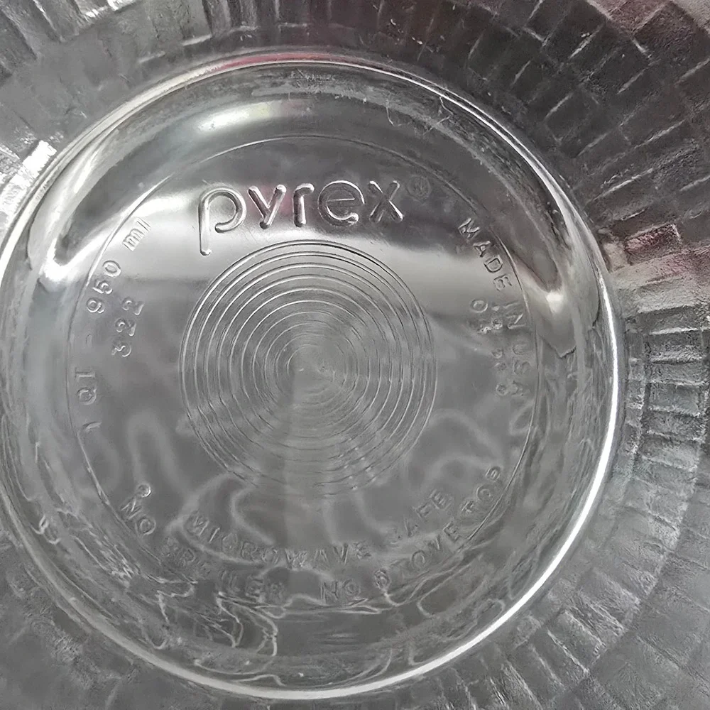 Pyrex 322 Sculpted Glass Mixing Bowl 1QT 950ml Clear Textured Grid MCM USA